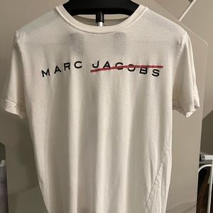 Marc Jacobs Mens Red Line Logo Graphic Tee - Medium